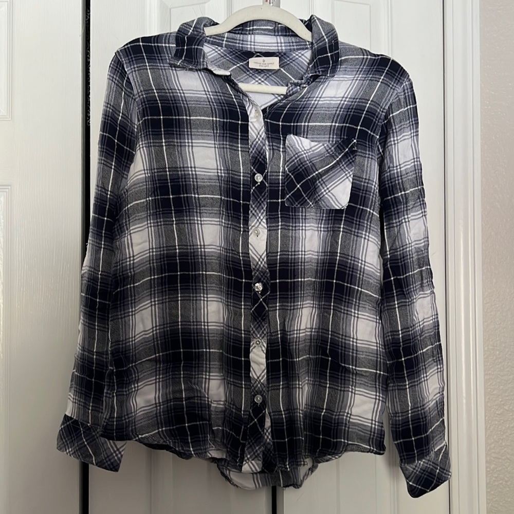 Thread and Supply: Blue and white flannel, Large